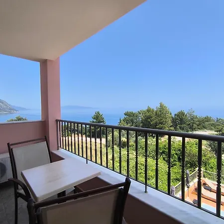 Hotel Anastazia 4*